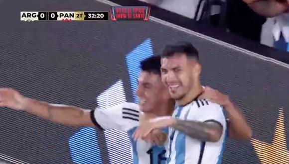 Thiago Almada abre el marcador en el amistoso entre Argentina y Panamá en el estadio Monumental.