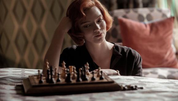 En “Gambito de dama”, Anya Taylor-Joy protagoniza las vivencias de una jugadora de ajedrez. (Foto: Netflix).