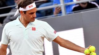 Roger Federer abandonó por lesión y Stefanos Tsitsipas avanzó a la semifinal del Masters 1000 de Roma