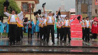 Día del Huaylarsh: danzantes bailaron pese a intensa lluvia