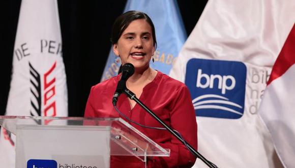 Verónika Mendoza agradeció a la saliente primera ministra, Mirtha Vásquez, por su trabajo | Foto: Andina / Referencial