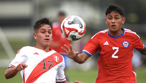 ¿Cuándo y a qué hora juegan Perú vs Chile por las ELIMINATORIAS 2026? | (Foto: FPF)