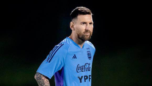 Cómo se originó la pelea entre Messi y Weghorst que derivó en el “qué mirás, bobo” | En esta nota te contaremos qué es lo que sabe el Kun Agüero sobre el origen de la pelea Lionel Messi y Wout Weghorst que derivó en el “qué miras, bobo”. | Foto: @fifaworldcup_es / Twitter