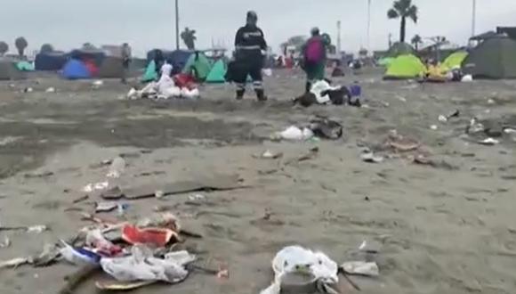 Playas de Lima amanecieron con basura acumulada tras celebraciones de Año Nuevo. (Foto: Captura/Canal N)