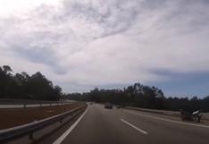 YouTube: motorista se salva de milagro de un terrible accidente
