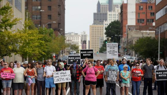 Las protestas en Missouri iniciaron luego que se diera a conocer la resolución de un juez de St. Louis. (Reuters)