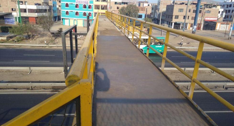 Rutas de Lima, concesionaria a cargo de la operación y mantenimiento de la Panamericana Sur, culminó la rehabilitación del puente peatonal “Mecánica”. (Foto: Andina)