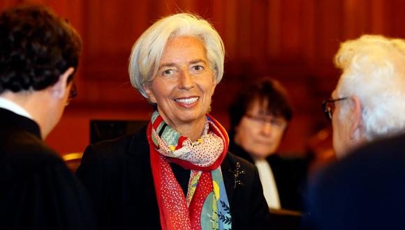 La inesperada condena hoy de Lagarde, puesto que la Fiscal&iacute;a hab&iacute;a pedido su absoluci&oacute;n, abre las dudas sobre su continuidad al frente del FMI. (Foto: AP)