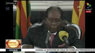 Mugabe da discurso rodeado de militares pero no renuncia