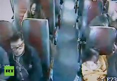 YouTube: así se vive un accidente desde dentro del autobús en China