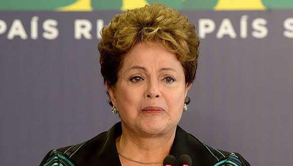 Brasil: Popularidad de Dilma Rousseff cayó a niveles históricos