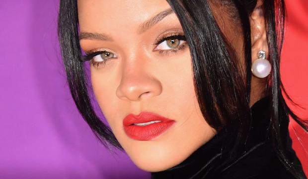 Rihanna nació en Barbados el 20 de febrero de 1988 y  es la segunda artista musical femenina con mayores ventas de todos los tiempos y ser convirtió en la segunda artista musical femenina con mayores ventas de todos los tiempos (Foto: Ángela Weiss / AFP)