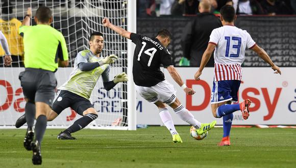 México anotó tres goles en los primeros 30 minutos y se enfiló a un triunfo por 4-2 sobre Paraguay. (Foto: AFP)