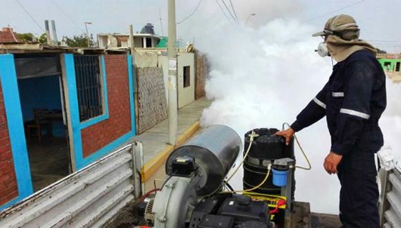 Chincha: fumigan unas 12 mil viviendas para controlar el dengue