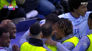 Cristiano Ronaldo anotó doblete y André Carrillo lo felicitó con efusivo abrazo | VIDEO