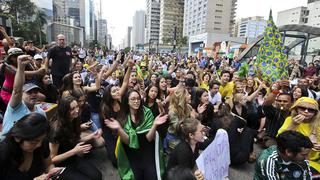 Golpes y gritos, reacción de Brasil al ver a Lula de ministro