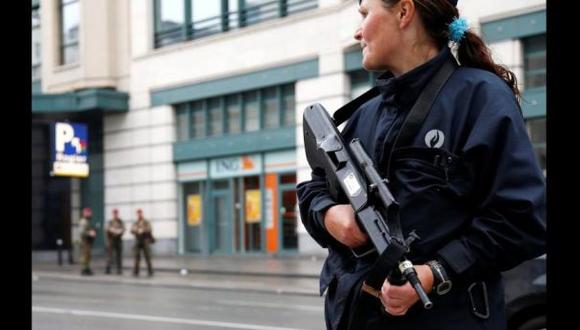Bélgica: Policía desactiva una bomba en Bruselas