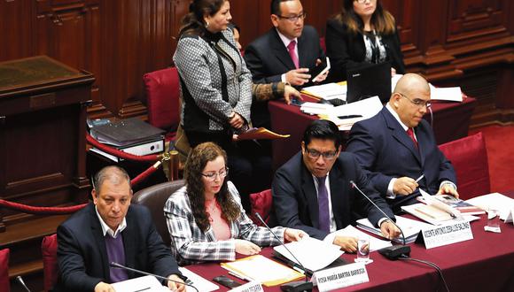 El ministro de Justicia, Vicente Zeballos, inició ayer la sustentación de los proyectos de ley del Ejecutivo. (Foto: Rolly Reyna/ El Comercio)