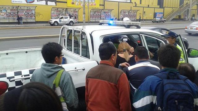 Lima llevó pasajeros en patrullas y camiones ante paro [FOTOS] - 7