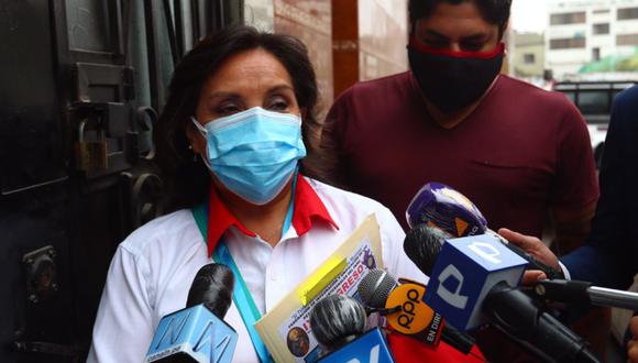 La candidata a la primera vicepresidencia de Perú Libre, Dina Boluarte, lamentó las expresiones del virtual congresista por ese partido, Guillermo Bermejo | Foto: Hugo Curotto / @photo.gec