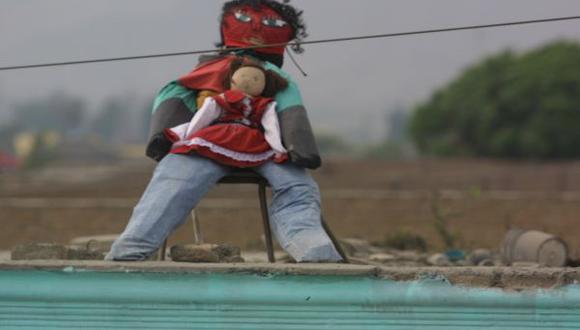 Distrito de Chiclayo multa a 200 vecinos por quemar muñecos en Año Nuevo