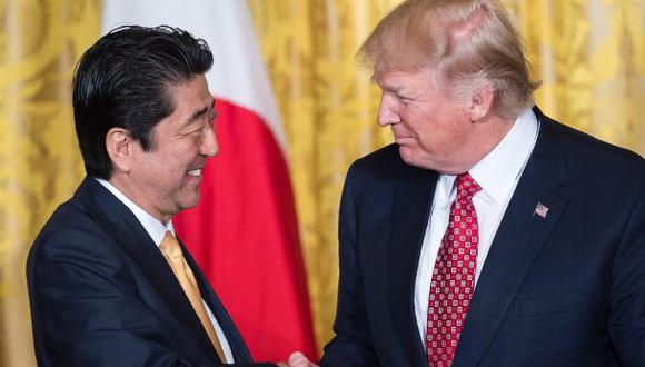 Trump y Abe pactan futuro apoyo de defensa entre Japón y EE.UU.