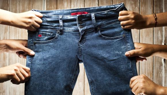 El caso de la mujer que quedó atrapada en sus apretados jeans