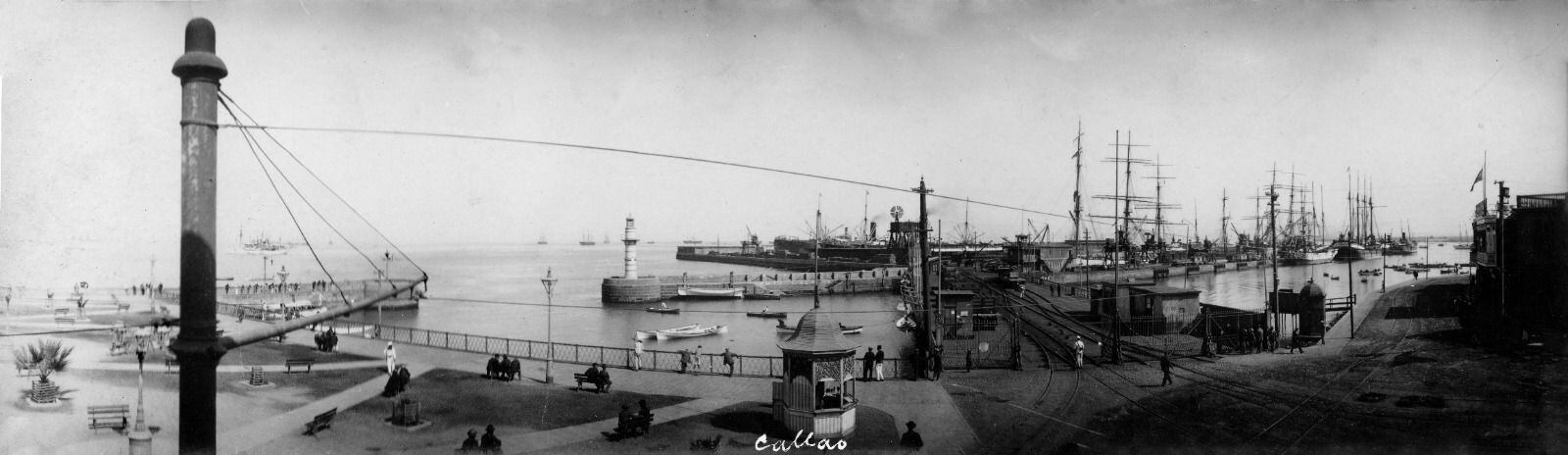 Conectados al Callao: extraordinaria vista de la bahía y del puerto del Callao en 1913. Para entonces, seguía siendo una de las principales fuentes de información internacional. 