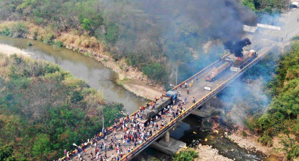 Venezuela: se quema camión con ayuda humanitaria | VIDEO (Foto: Captura Twitter)