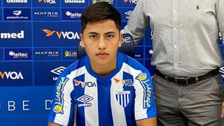 Alexander Lecaros ya luce su nueva camiseta, la de Avaí: “Feliz por el nuevo desafío”