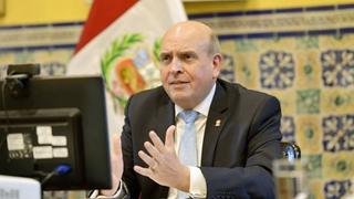 Excanciller López Chávarri sobre vacunación de Vizcarra: “Nos había señalado su intención de participar en los ensayos clínicos”