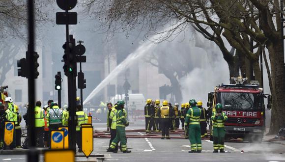 Incendio en el corazón de Londres: evacuaron a 2.000 personas