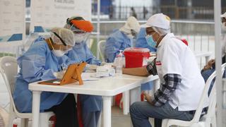Minsa anuncia bonificación adicional para el personal de salud que enfrenta la pandemia