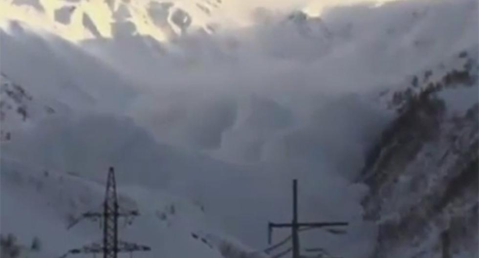 La avalancha en los Alpes franceses quedó registrada en un video. (Foto: YouTube)