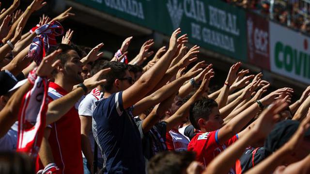 Equipo español quitará abonos a hinchas que no alienten - 1