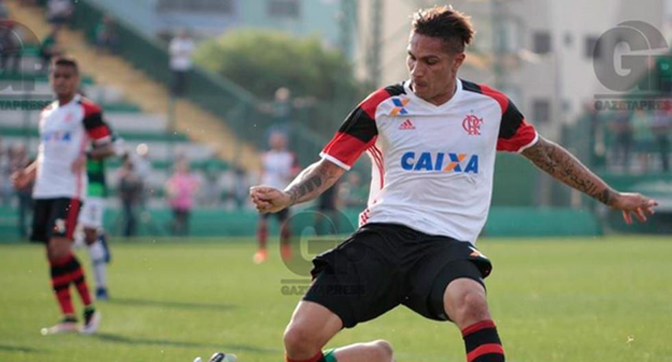 Paolo Guerrero no pudo anotar, pero provocó el penal que terminó en el segundo gol del Flamengo. (Foto: GazetaPress)