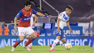 Universidad Católica venció 2-1 a Vélez Sarsfield en partido por la Copa Sudamericana 