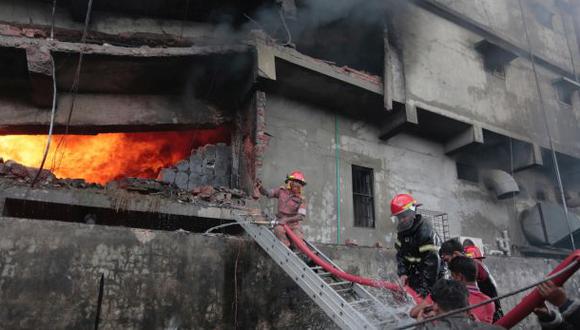 Bangladesh: Explosión e incendio en fábrica deja 23 muertos