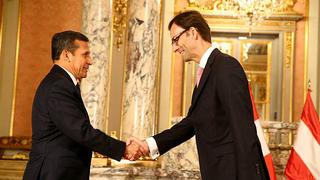 Ollanta Humala recibió credenciales de nuevos embajadores