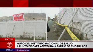 Muro del Instituto Nacional de Salud estaría a punto de colapsar en Chorrillos