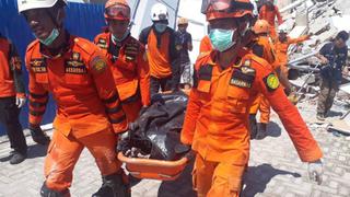 Terremoto en Indonesia: Buscan a sobrevivientes en hotel que se derrumbó