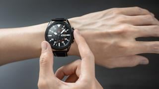 Galaxy Watch3: el reloj que puede salvarnos la vida con sus funciones para cuidar la salud