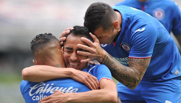 Cruz Azul goleó por 4-1 a los Tuzos del Pachuca y saltó al cuarto lugar del torneo Clausura MX 2019. (Foto: AFP)