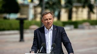 Presidente de Polonia dice que el misil que cayó en su territorio era probablemente ucraniano