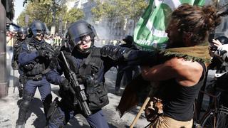 Más de 160 detenidos en jornada de manifestaciones en París | FOTOS