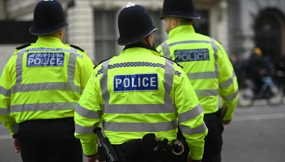 Cifras publicadas por los Jefes de Policía Nacional en Londres indican que más de mil quinientos policías han sido acusados de delitos violentos contra mujeres y niñas en los últimos seis meses. Sin embargo, menos del uno por ciento ha sido sancionado o relevado de sus funciones por sus delitos. (Reino Unido, Londres) EFE/EPA/ANDY RAIN