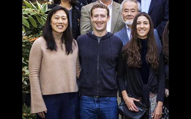 Antonella Masini reunida con científicos en casa de Zuckerberg - 1