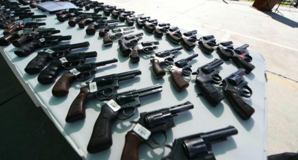 En diversos operativos inopinados en lo que va del año, la Sucamec incautó 514 armas de fuego a 24 empresas de seguridad privada en Lima Metropolitana. (Foto: Andina)