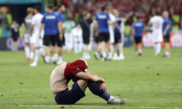 República Checa y Dinamarca se enfrentaron en cuartos de final de la Eurocopa | Foto: REUTERS