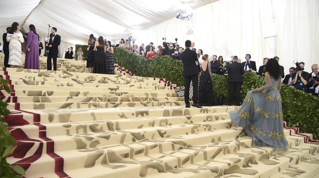 La prensa se alista para recibir a las estrellas. (Foto: AFP)